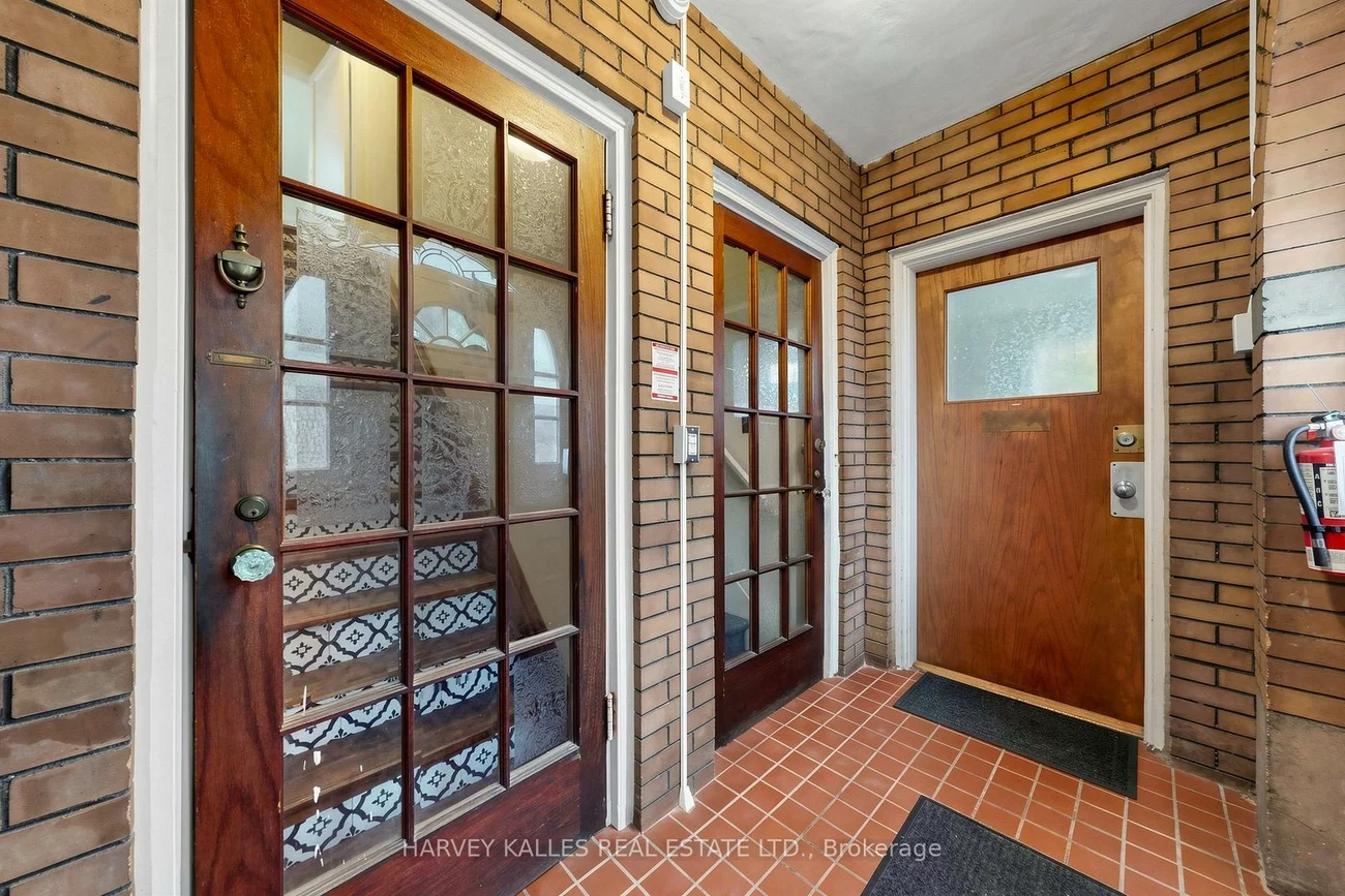 163, Highbourne, Yonge-Eglinton, Toronto