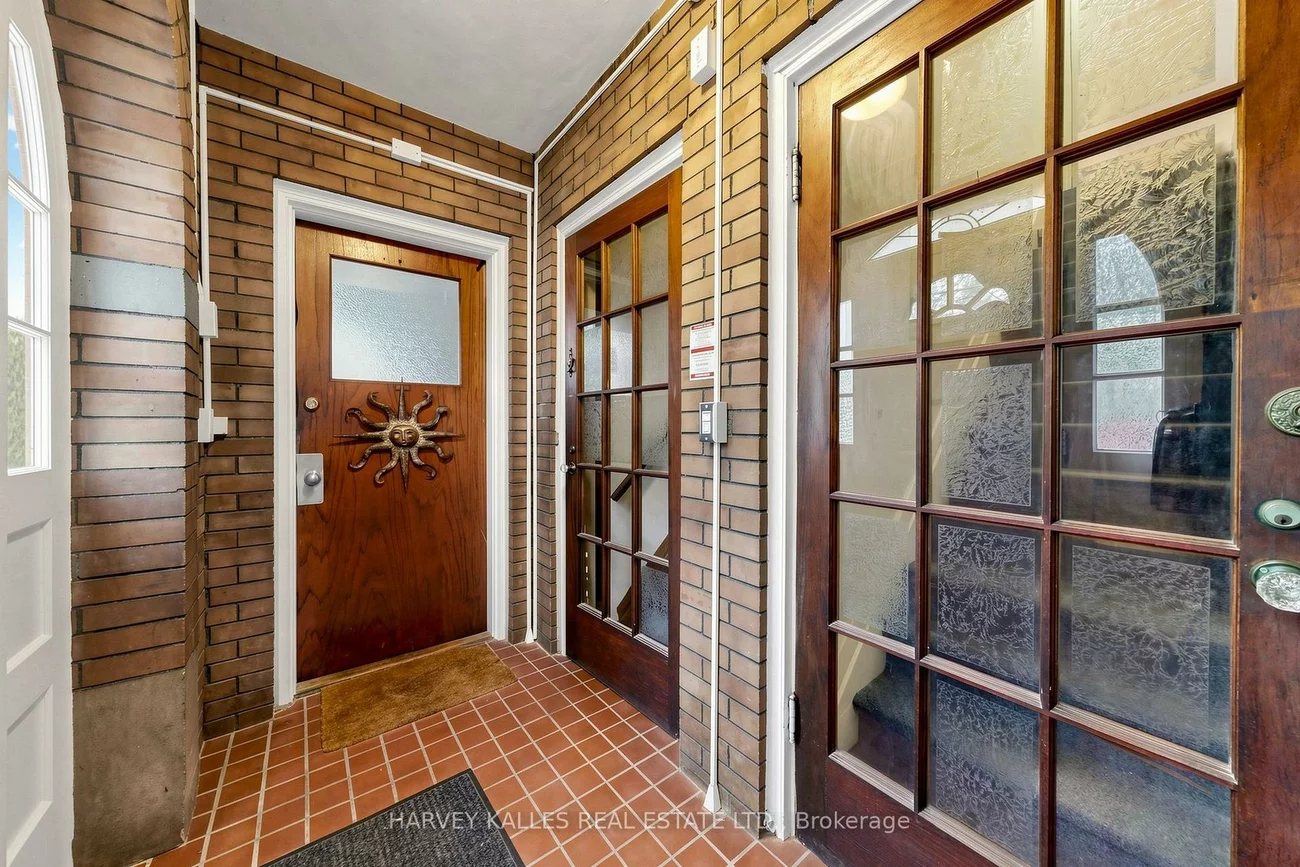163, Highbourne, Yonge-Eglinton, Toronto