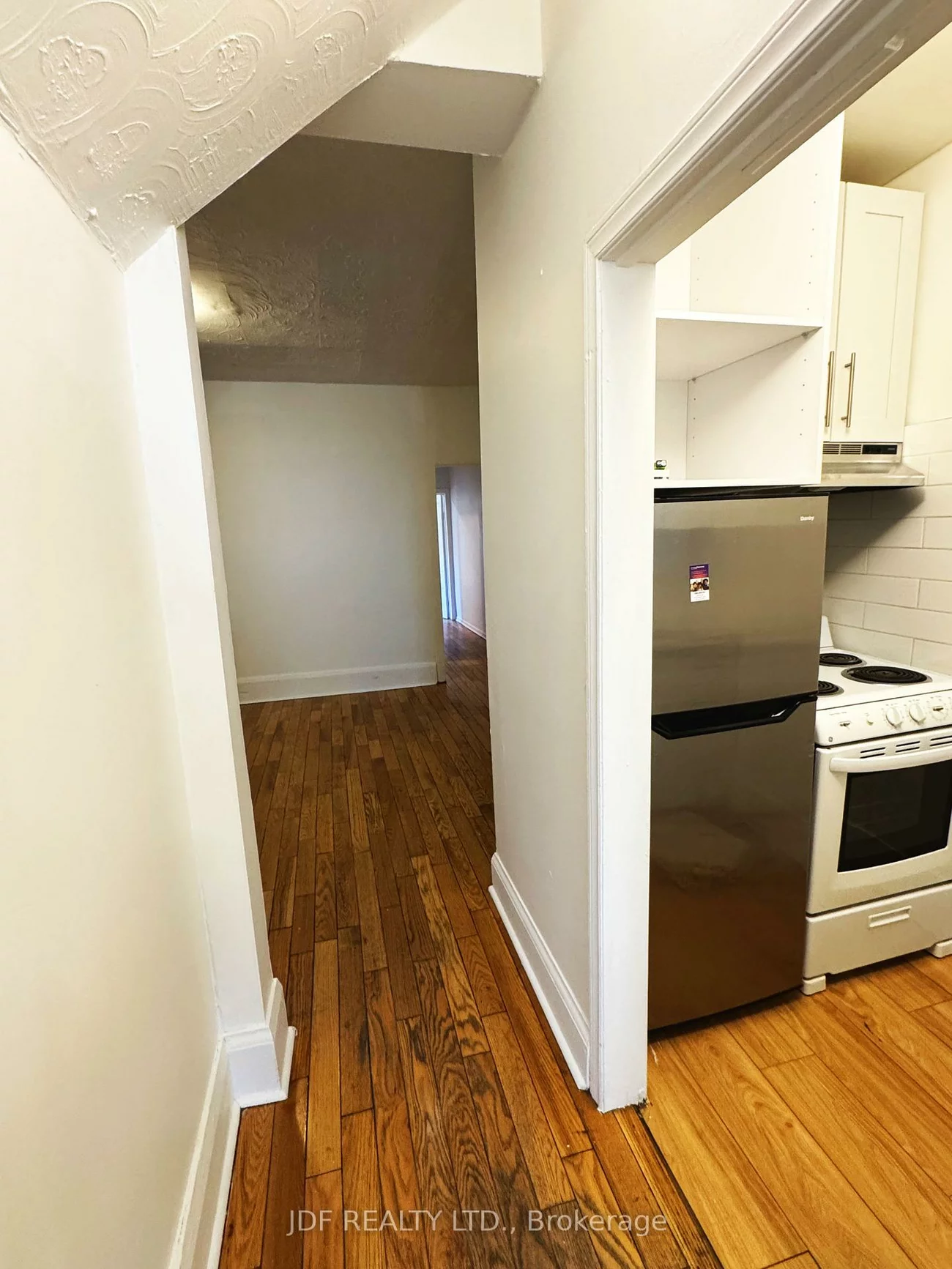 383, Lansdowne, Dufferin Grove, Toronto