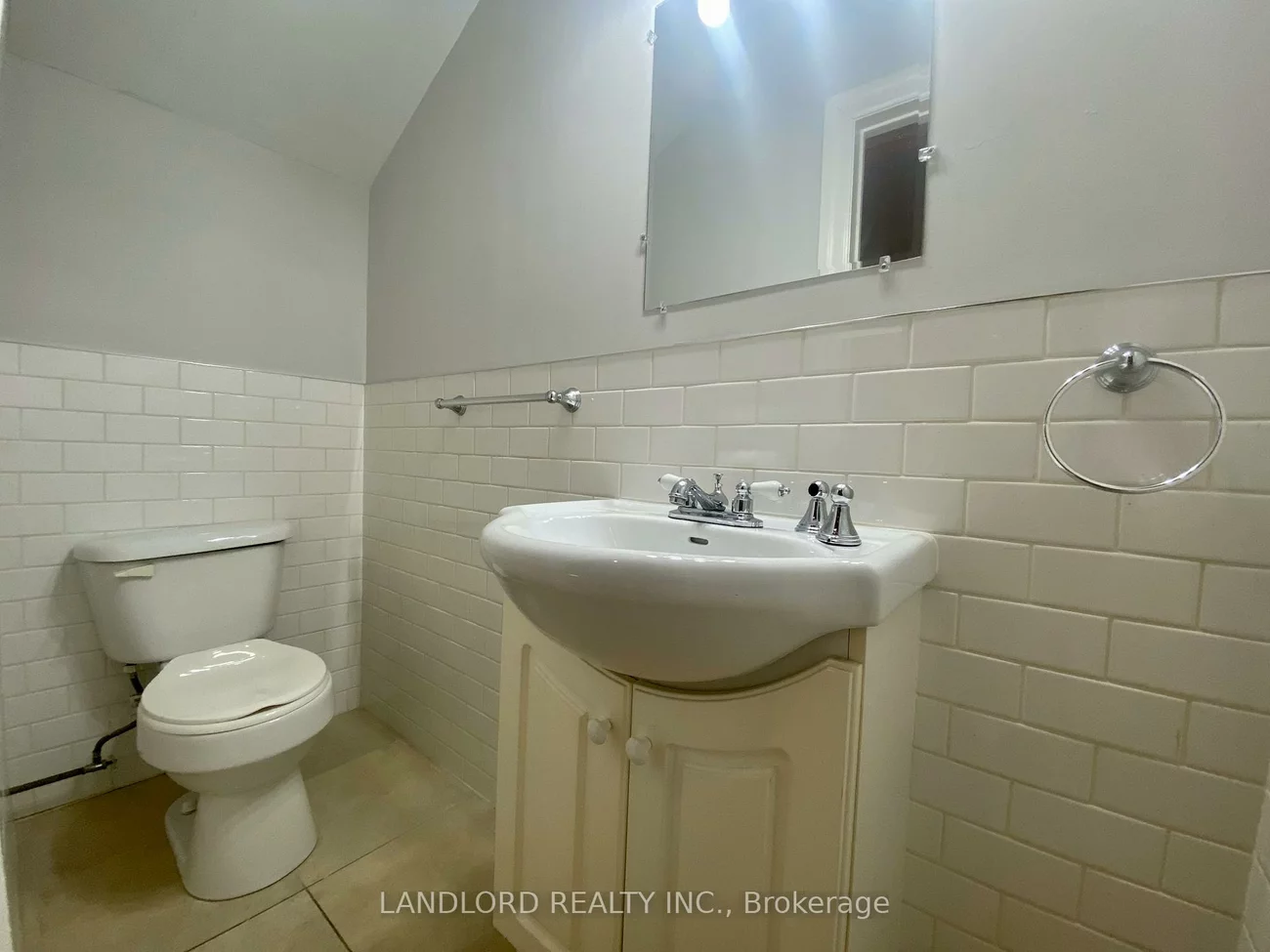 341, St Clair, Casa Loma, Toronto