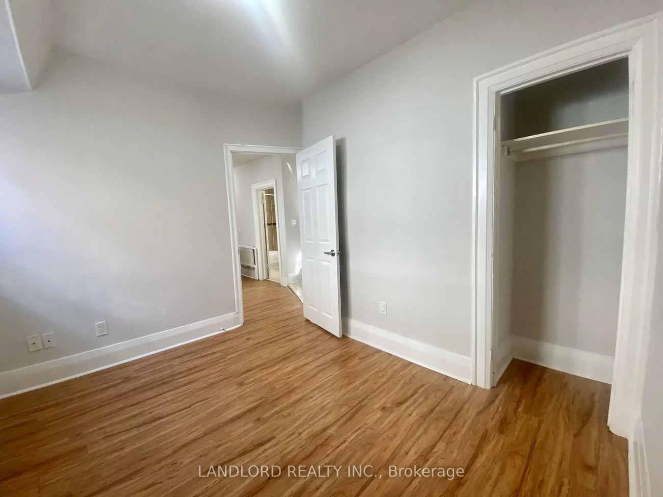 341, St Clair, Casa Loma, Toronto