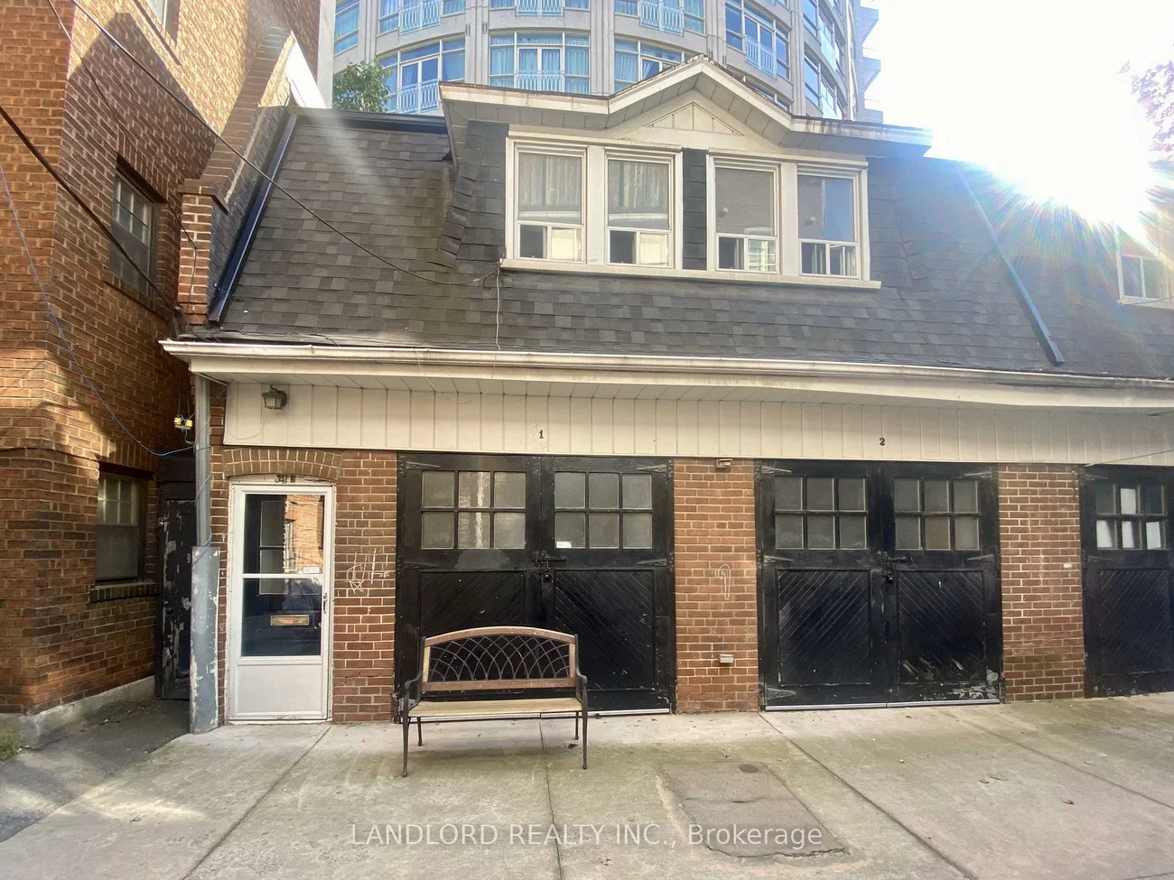341, St Clair, Casa Loma, Toronto