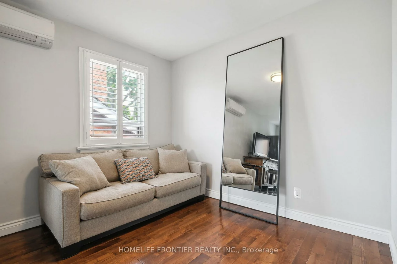 122, Manning, Trinity-Bellwoods, Toronto
