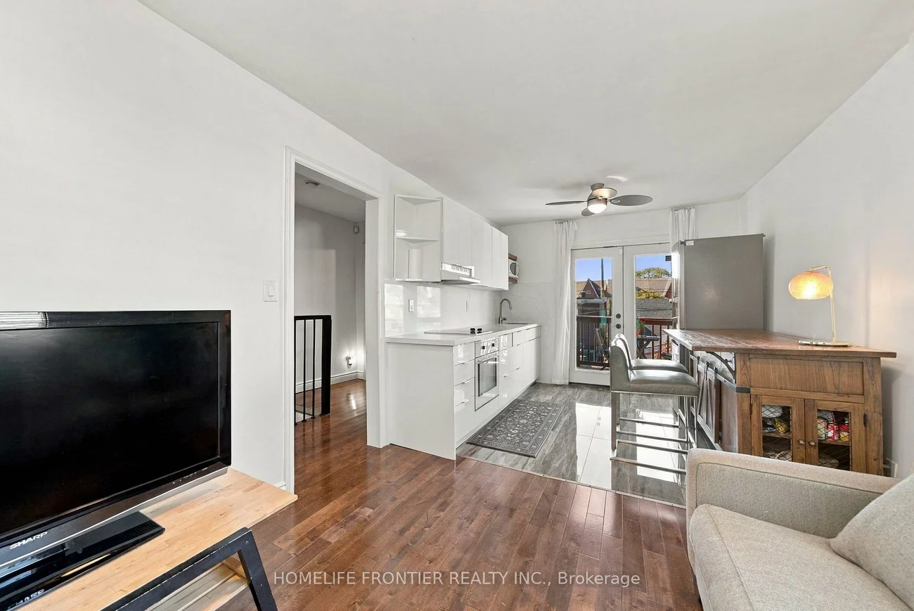 122, Manning, Trinity-Bellwoods, Toronto