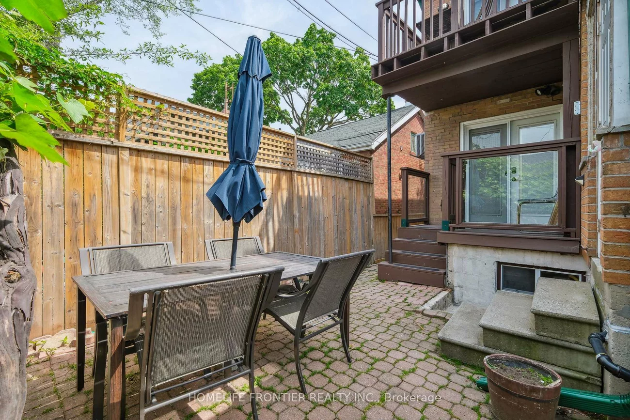 122, Manning, Trinity-Bellwoods, Toronto