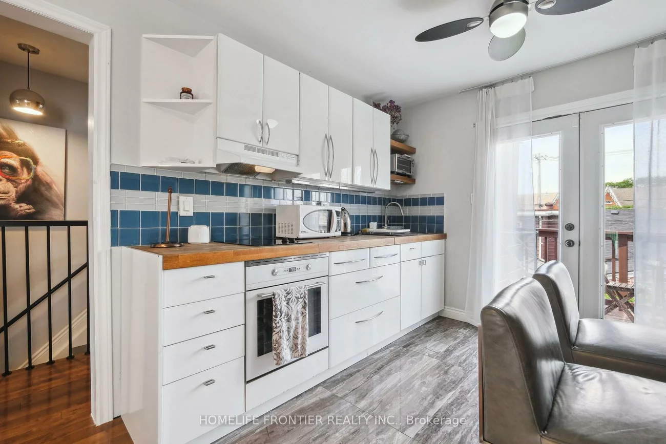 122, Manning, Trinity-Bellwoods, Toronto