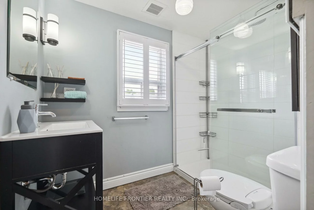 122, Manning, Trinity-Bellwoods, Toronto