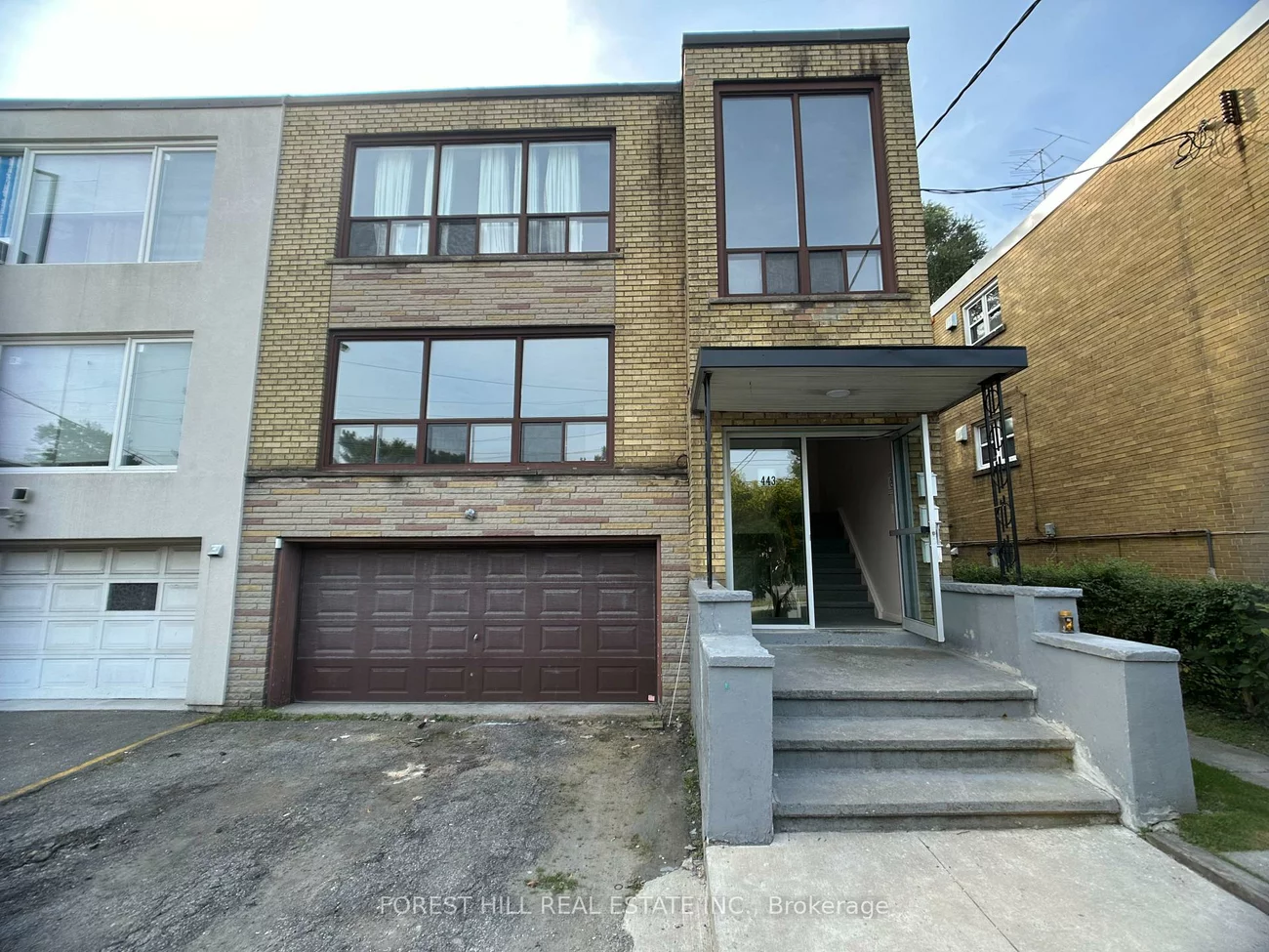 443, Wilson, Clanton Park, Toronto