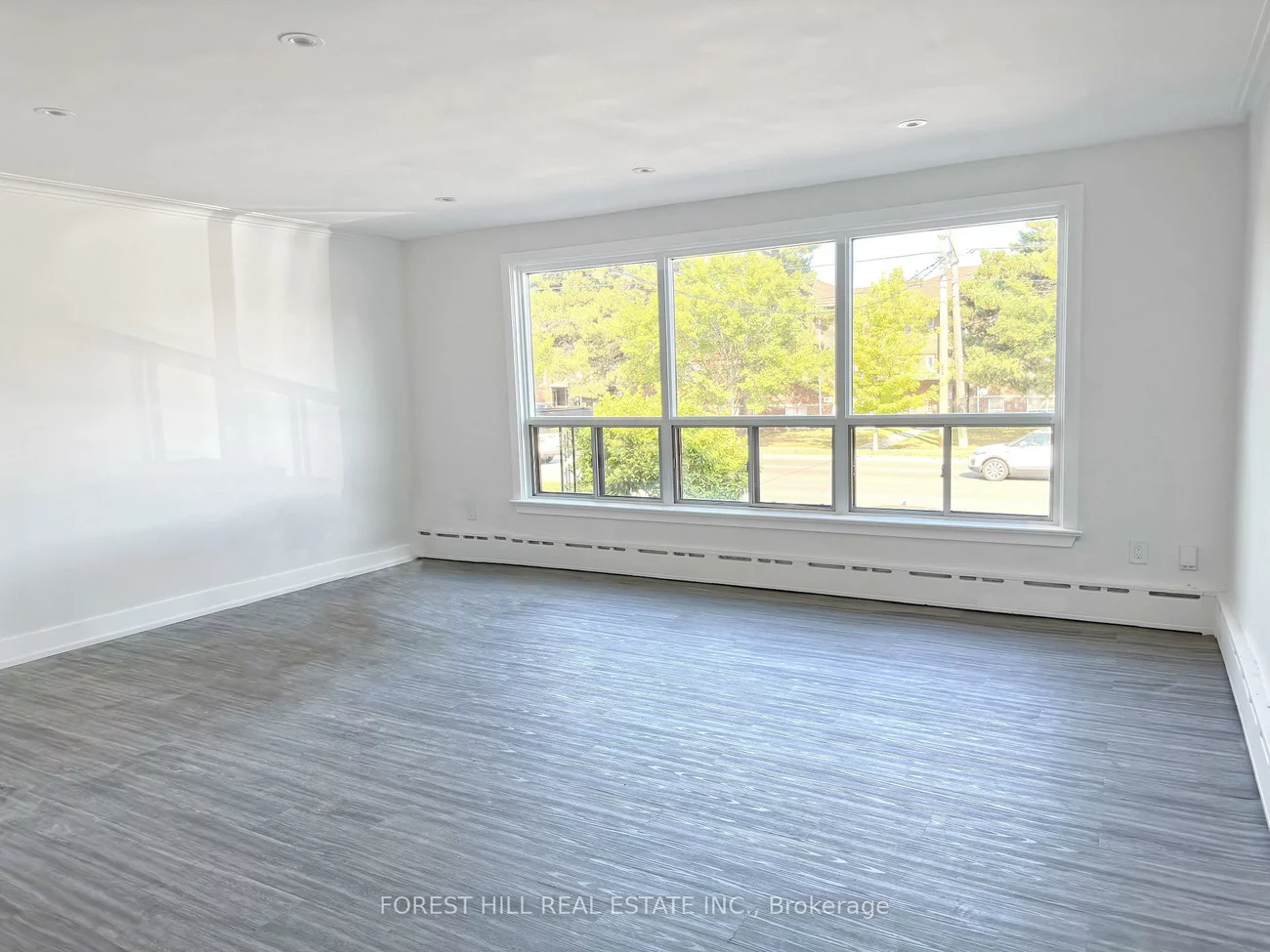 443, Wilson, Clanton Park, Toronto