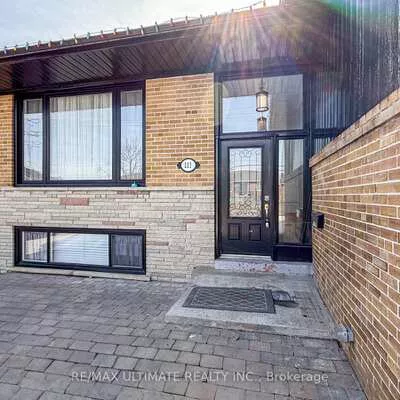 111, Combe, Bathurst Manor, Toronto
