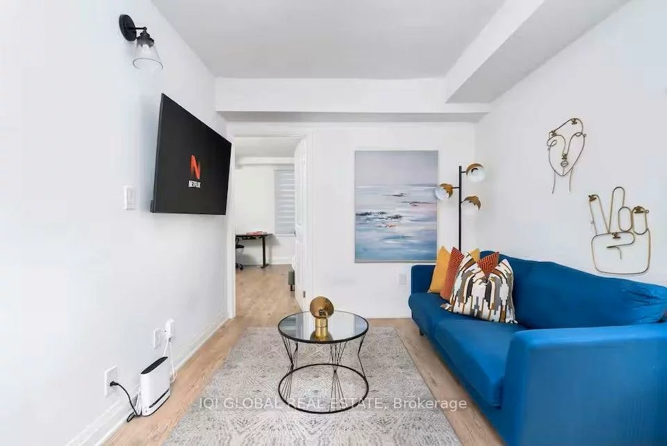 525, Ossington, Trinity-Bellwoods, Toronto