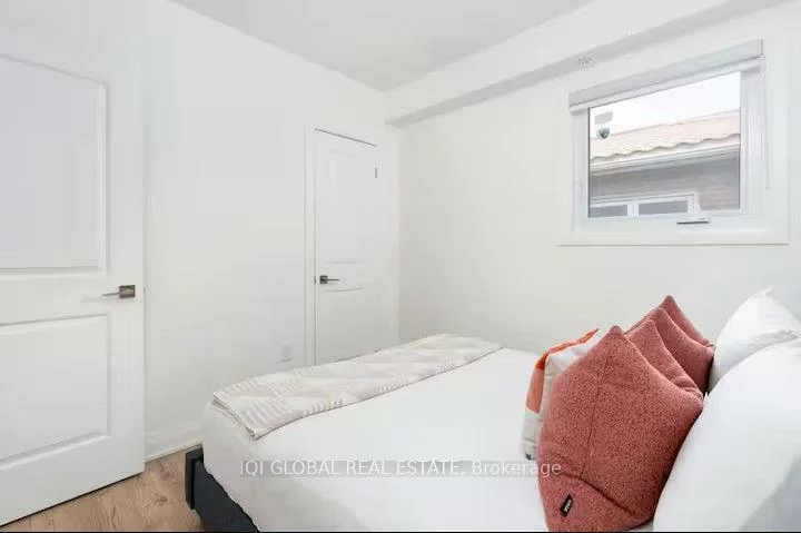 525, Ossington, Trinity-Bellwoods, Toronto