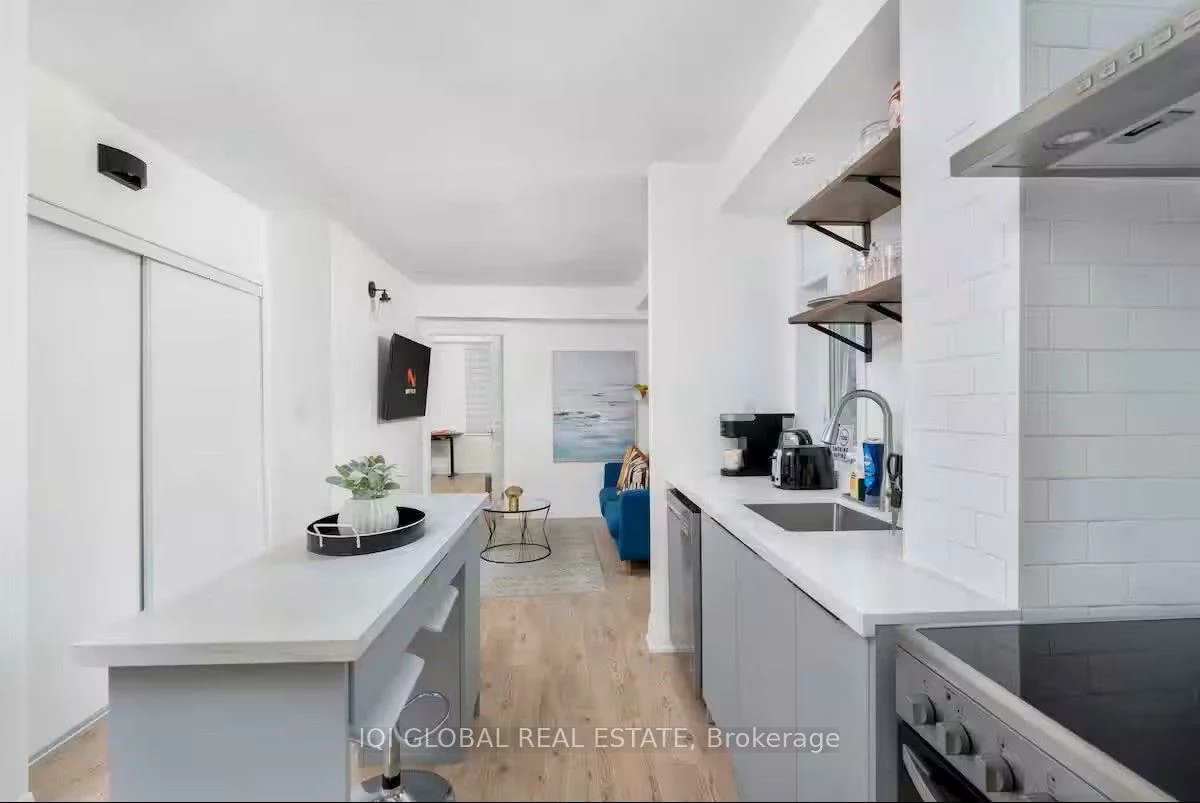 525, Ossington, Trinity-Bellwoods, Toronto