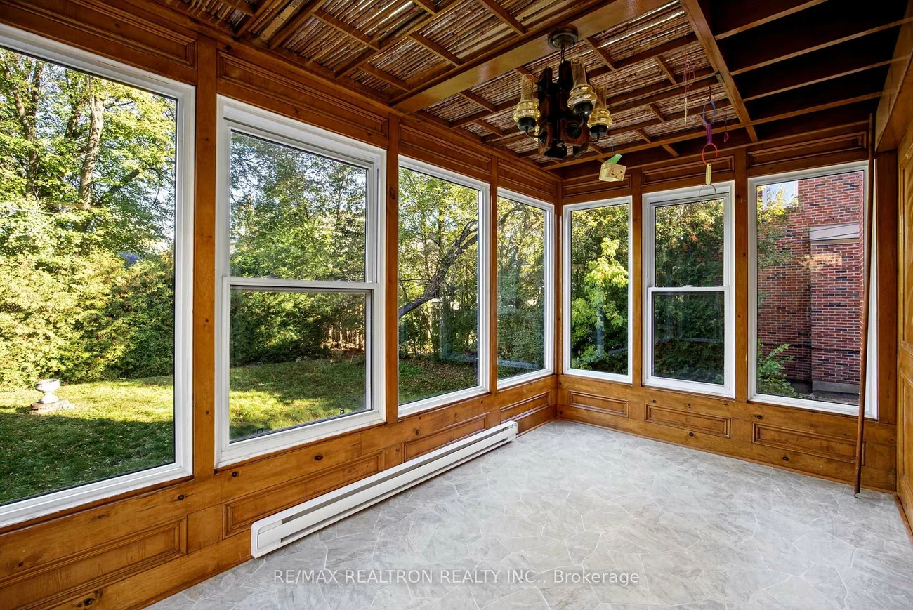 26, Shelborne, Bedford Park-Nortown, Toronto