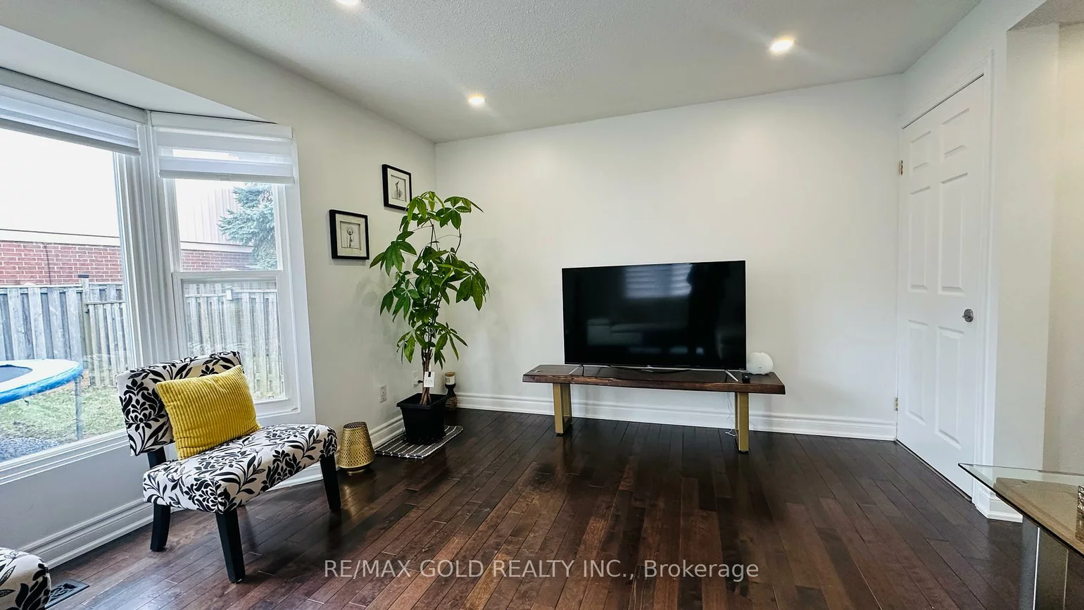149, Belinda, Steeles, Toronto