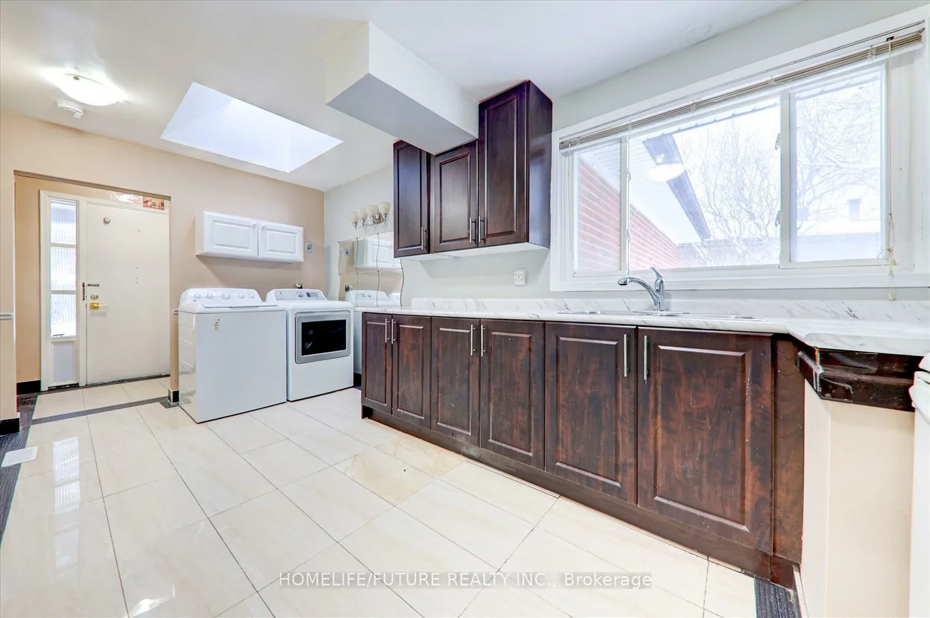 14, Griselda, Woburn, Toronto