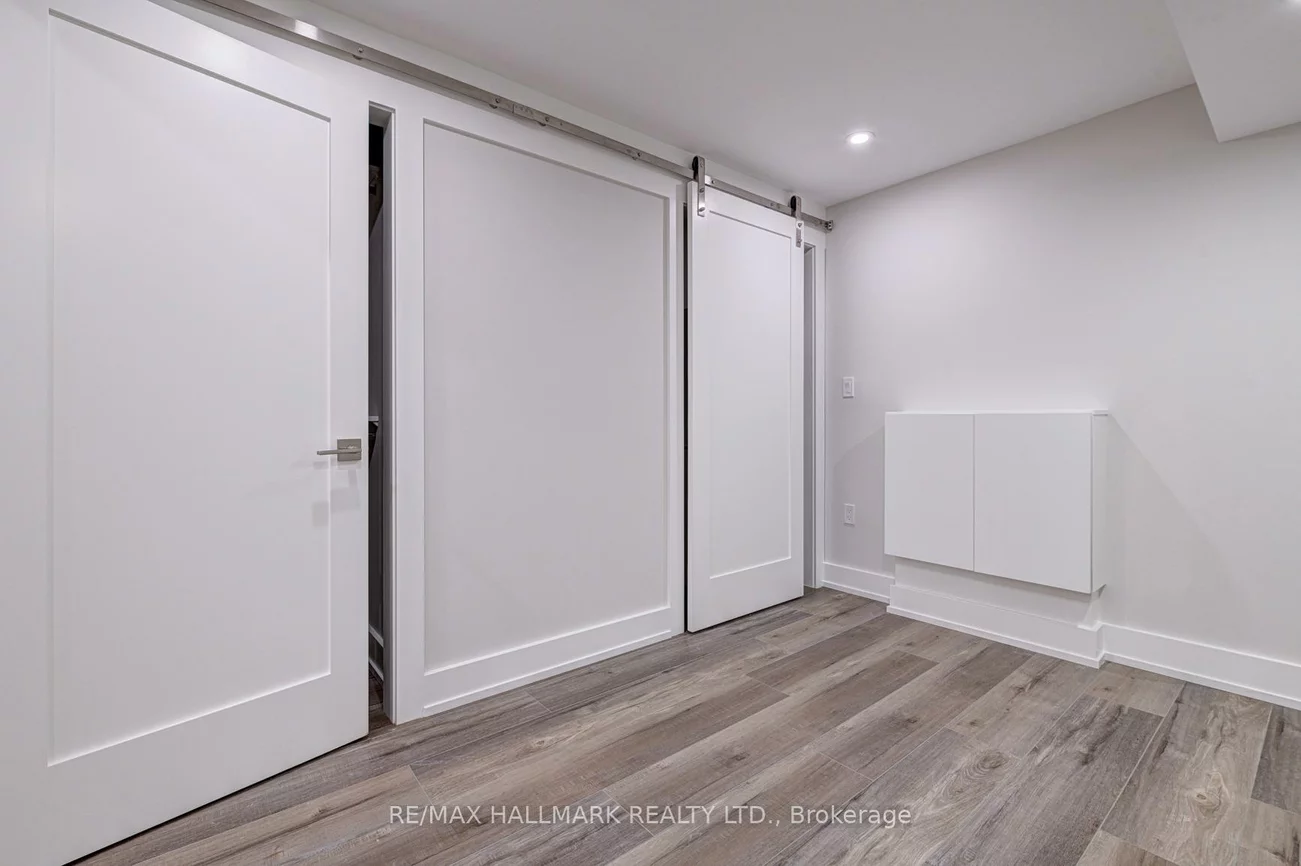 924, Broadview, Playter Estates-Danforth, Toronto