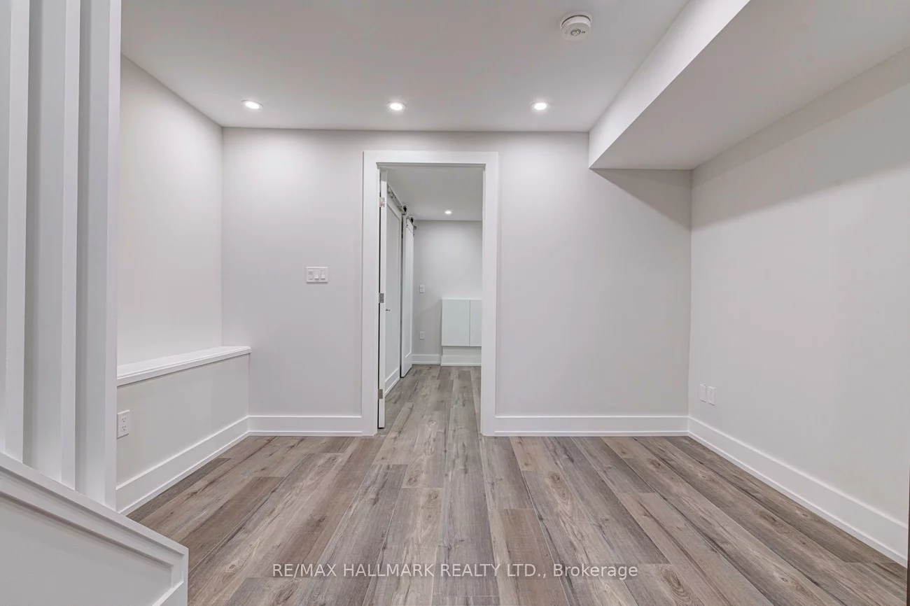 924, Broadview, Playter Estates-Danforth, Toronto