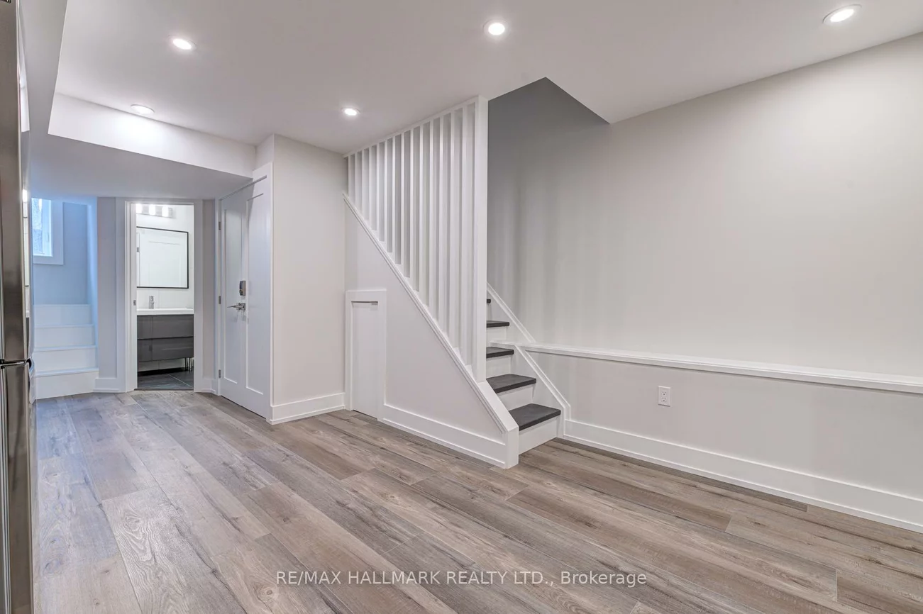 924, Broadview, Playter Estates-Danforth, Toronto