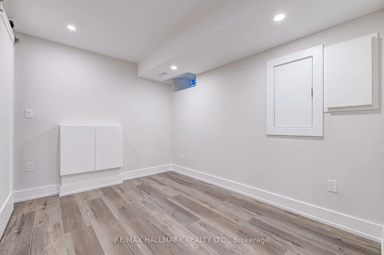 924, Broadview, Playter Estates-Danforth, Toronto
