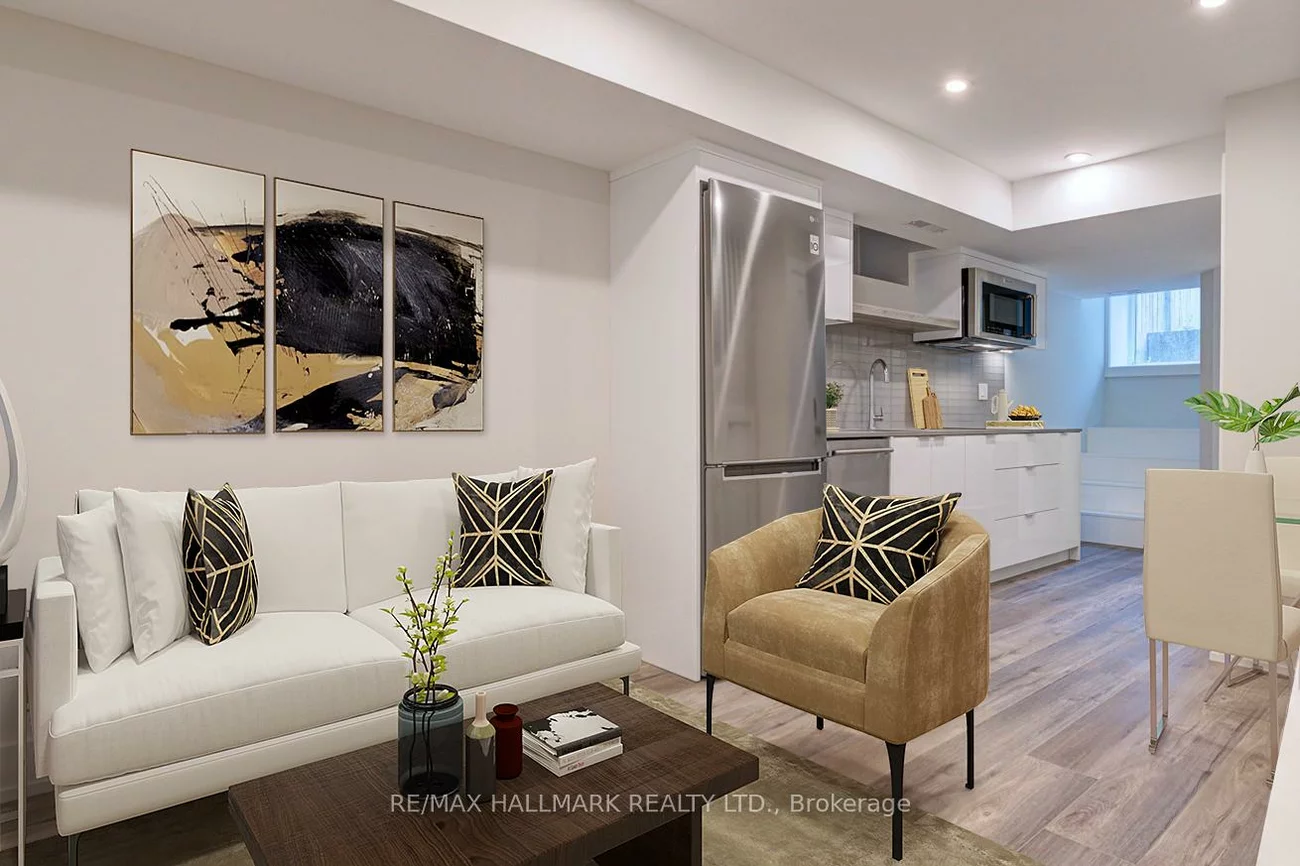 924, Broadview, Playter Estates-Danforth, Toronto