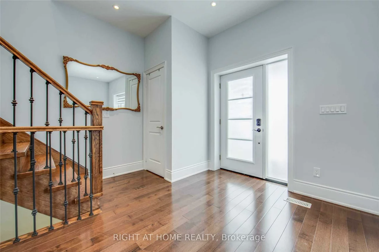 484, Donlands, East York, Toronto