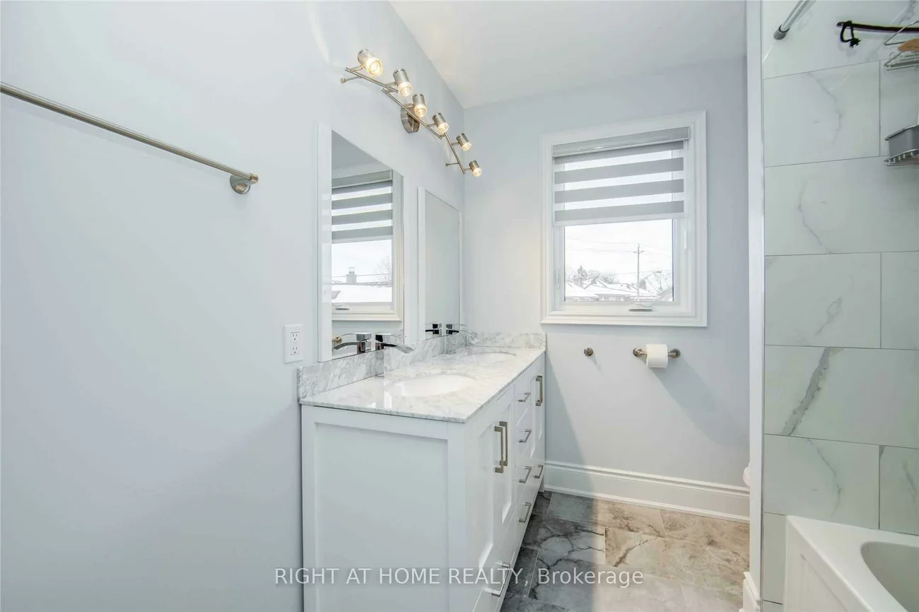 484, Donlands, East York, Toronto