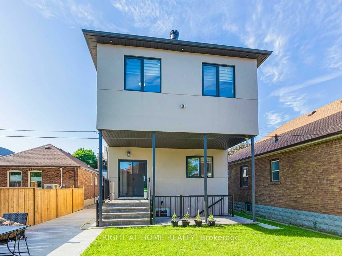 484, Donlands, East York, Toronto