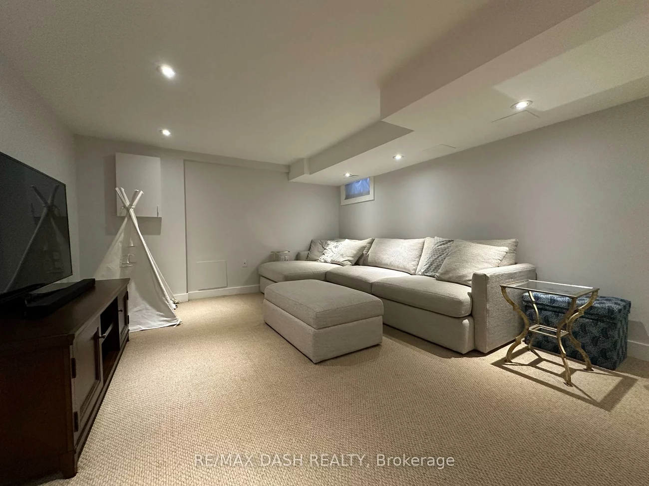 24, Berkshire, South Riverdale, Toronto