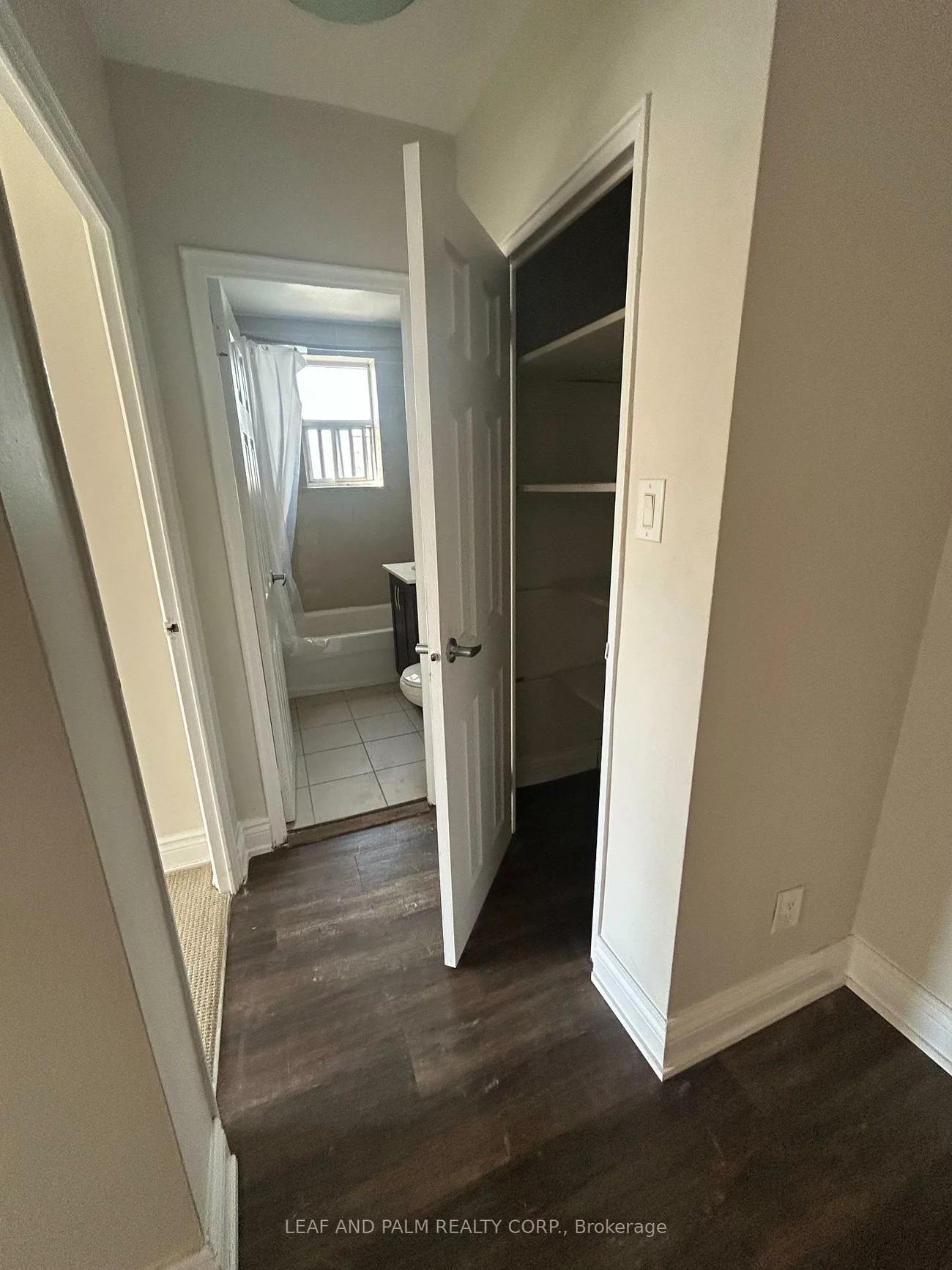 189, Cedarvale, Woodbine-Lumsden, Toronto