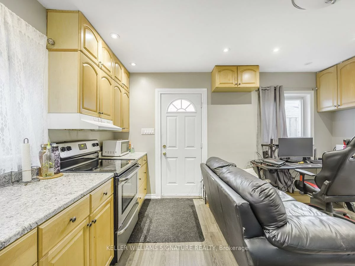 65, Orton Park, Morningside, Toronto