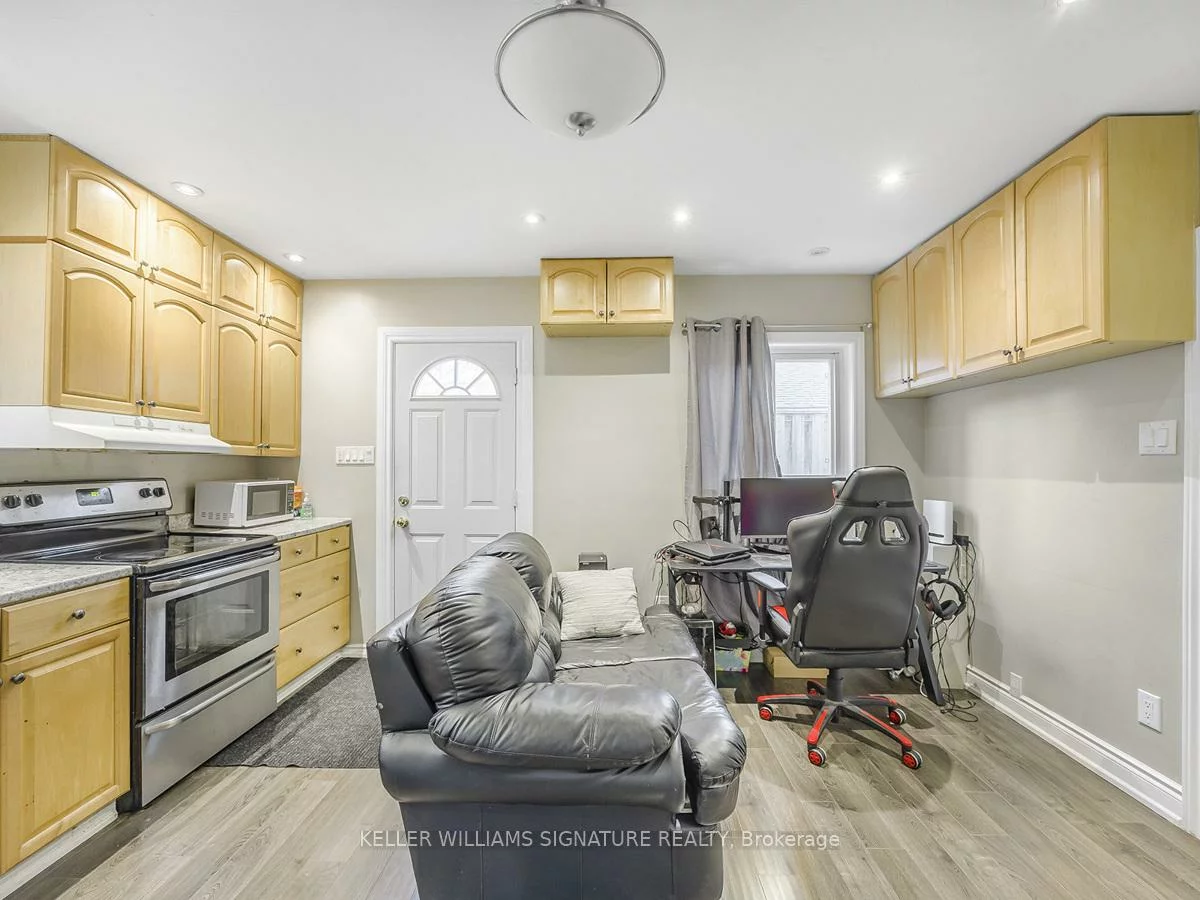 65, Orton Park, Morningside, Toronto