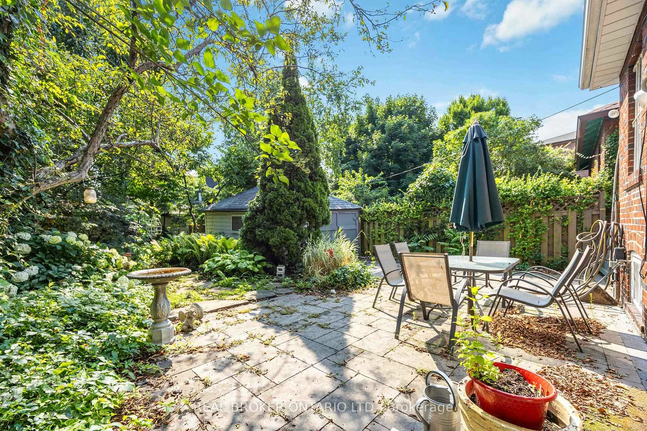 43, Stanhope, Broadview North, Toronto