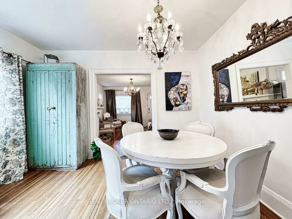 43, Stanhope, Broadview North, Toronto
