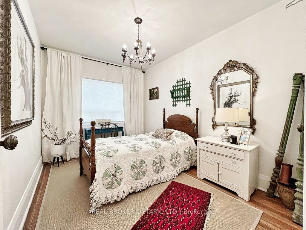 43, Stanhope, Broadview North, Toronto