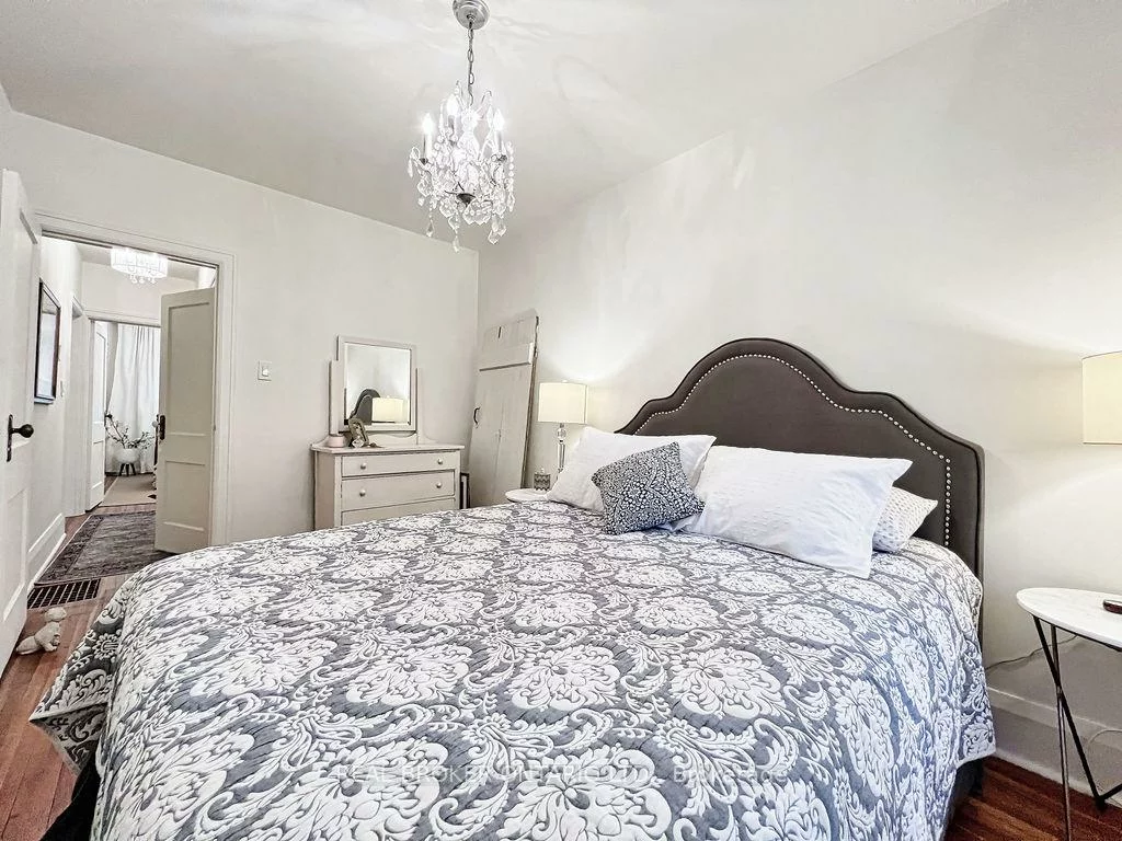 43, Stanhope, Broadview North, Toronto