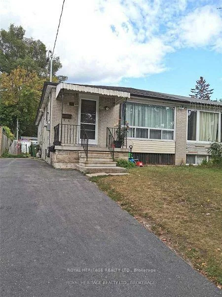 95, Santamonica, Clairlea-Birchmount, Toronto