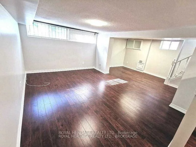 95, Santamonica, Clairlea-Birchmount, Toronto