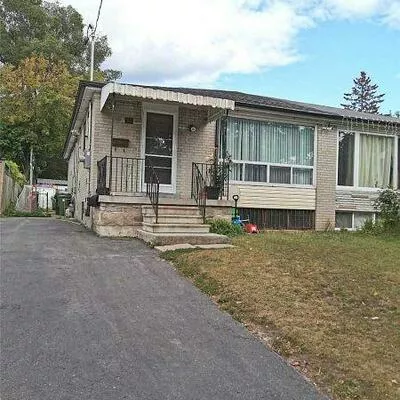 95, Santamonica, Clairlea-Birchmount, Toronto