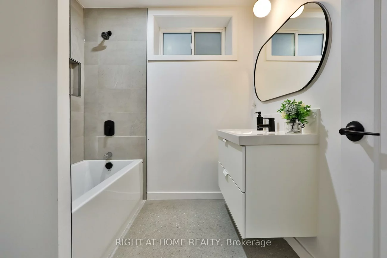 115, Merrill, Woodbine Corridor, Toronto