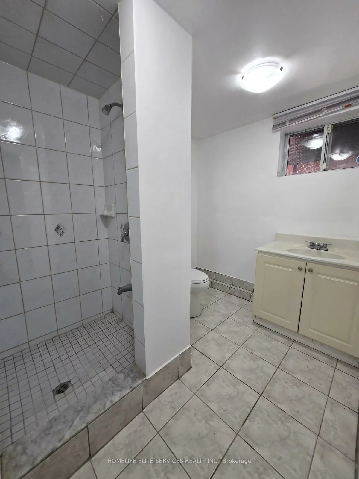 36, Hathway, Bendale, Toronto