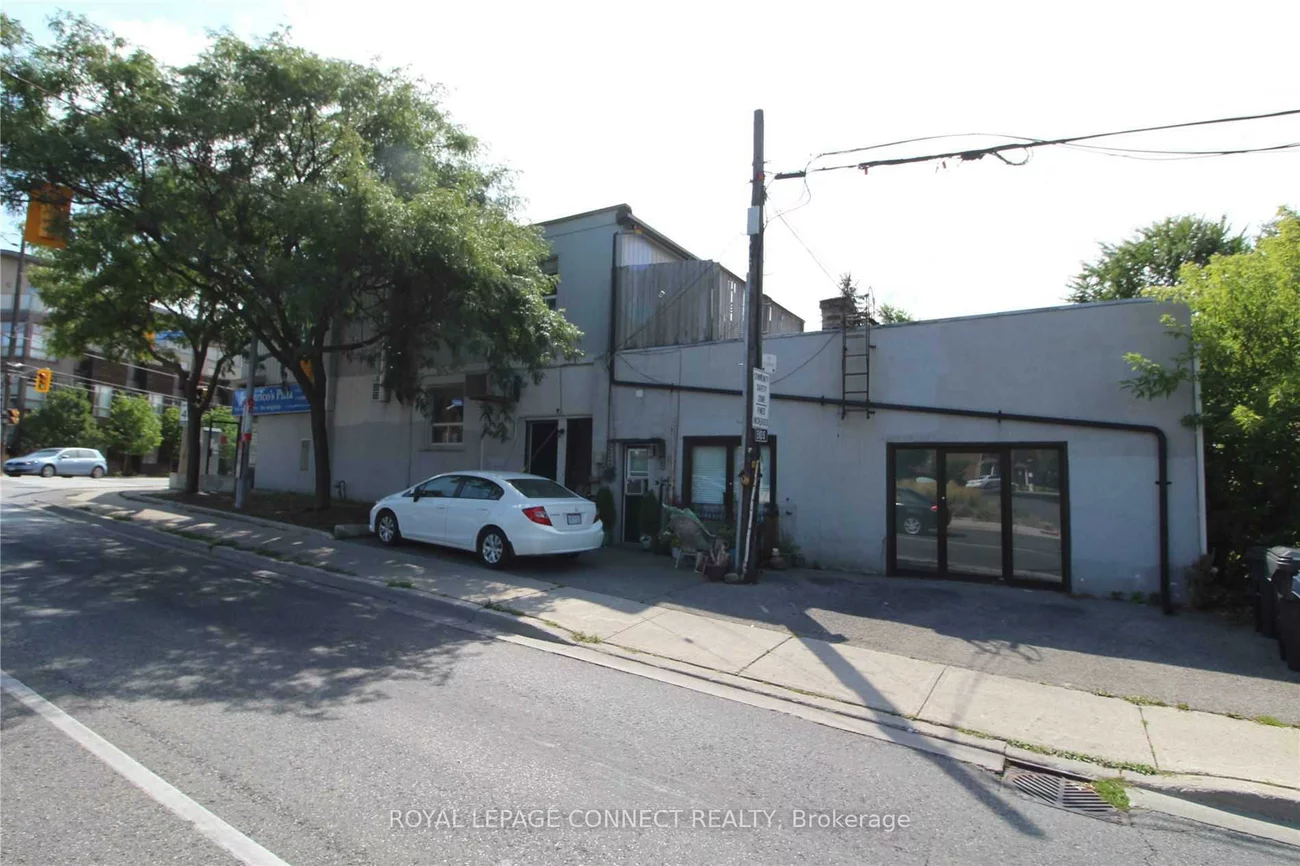 1736, Kingston, Birchcliffe-Cliffside, Toronto