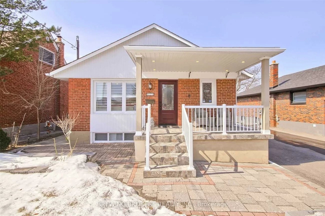 1538, Pharmacy, Wexford-Maryvale, Toronto