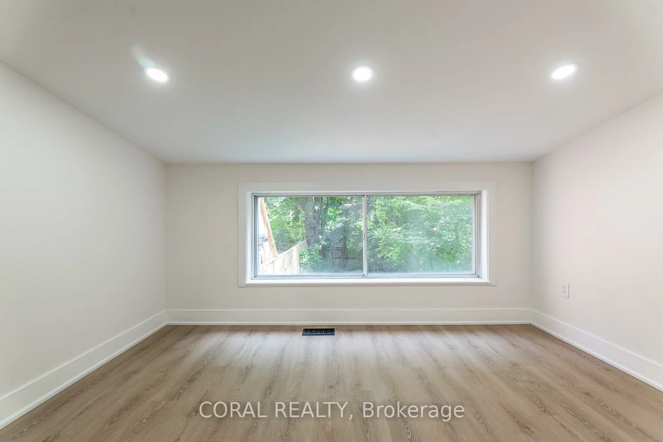 29, Victor, North Riverdale, Toronto