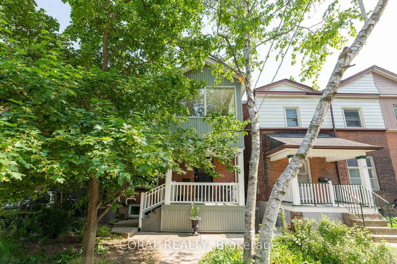 29, Victor, North Riverdale, Toronto