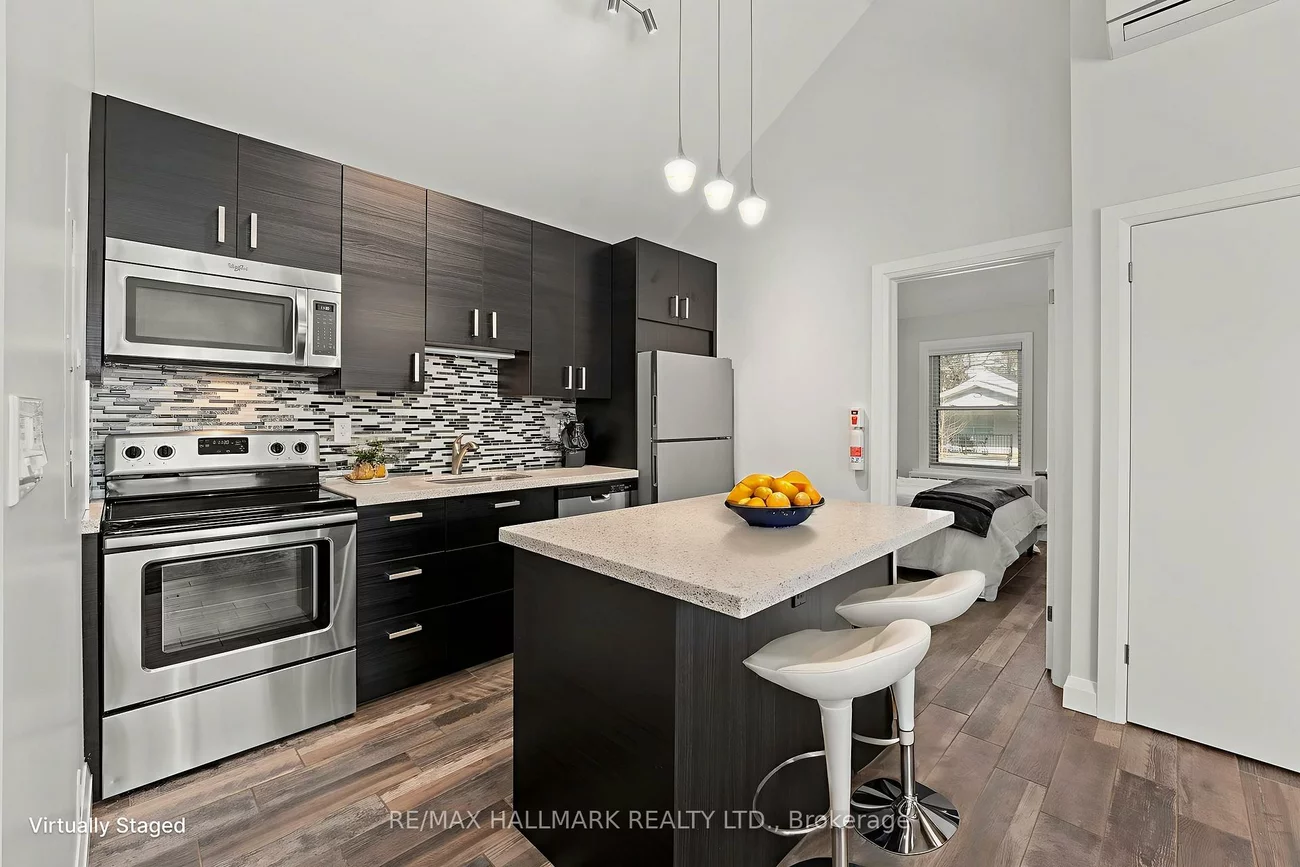 276, King Edward, Woodbine-Lumsden, Toronto