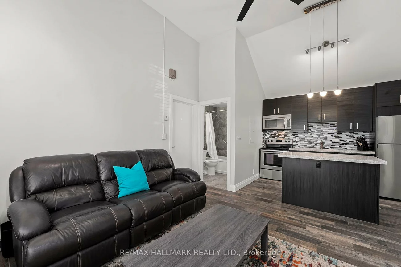 276, King Edward, Woodbine-Lumsden, Toronto