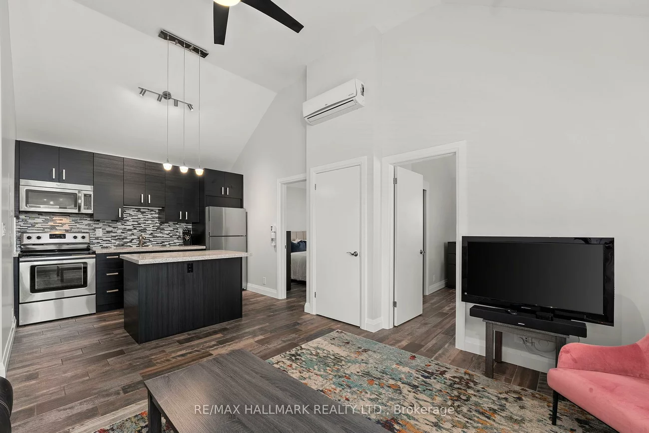 276, King Edward, Woodbine-Lumsden, Toronto