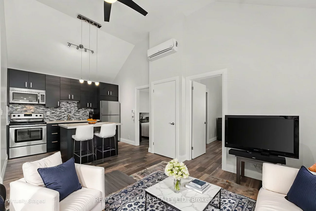 276, King Edward, Woodbine-Lumsden, Toronto