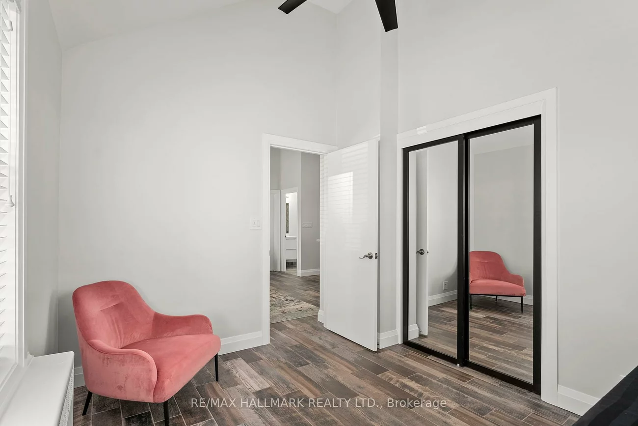 276, King Edward, Woodbine-Lumsden, Toronto